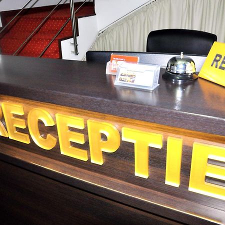 Hotel Thomas Bucureşti Ngoại thất bức ảnh