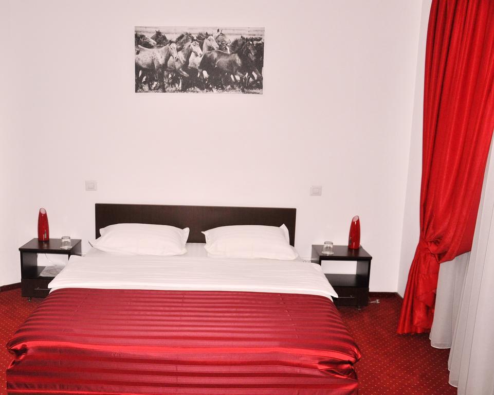 Hotel Thomas Bucureşti Ngoại thất bức ảnh