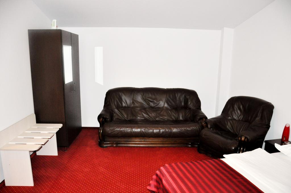 Hotel Thomas Bucureşti Ngoại thất bức ảnh