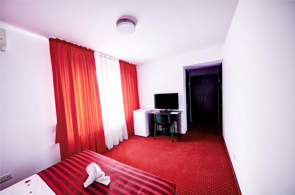 Hotel Thomas Bucureşti Ngoại thất bức ảnh