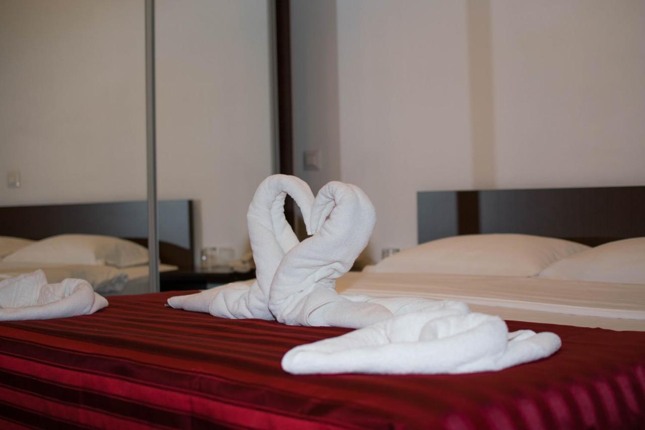 Hotel Thomas Bucureşti Ngoại thất bức ảnh