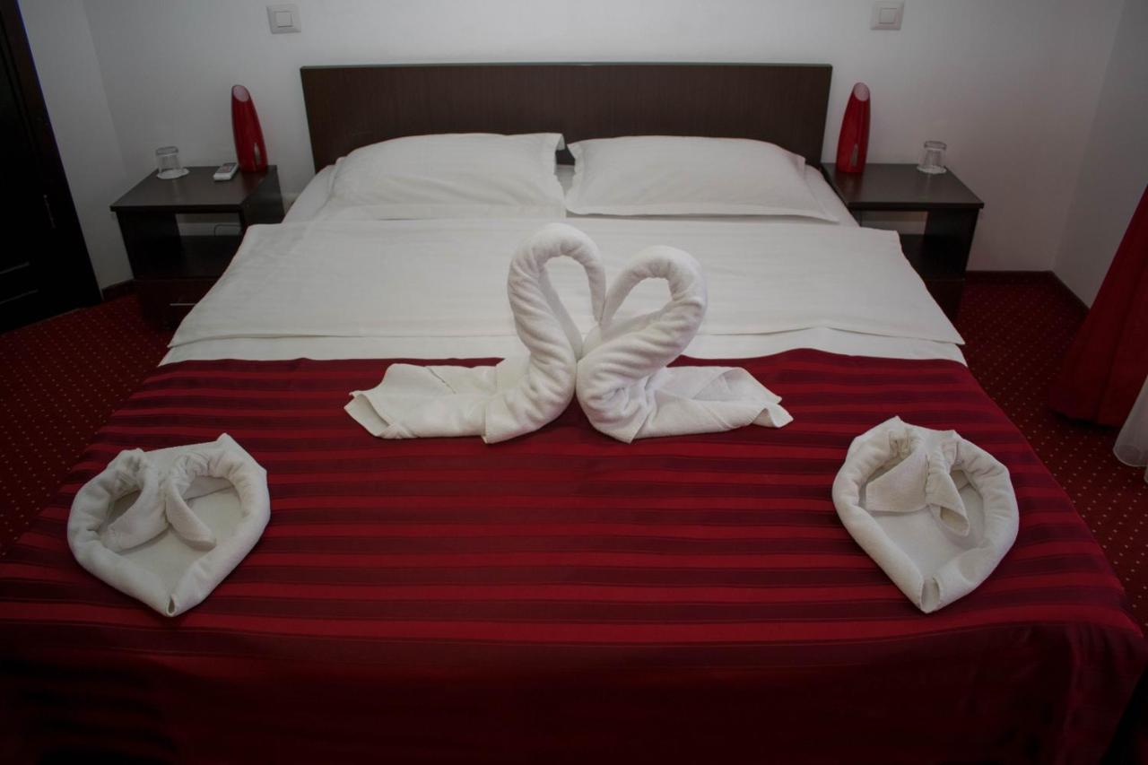 Hotel Thomas Bucureşti Ngoại thất bức ảnh