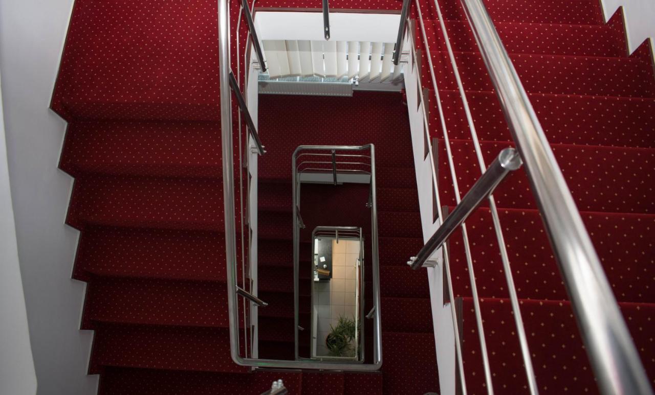 Hotel Thomas Bucureşti Ngoại thất bức ảnh